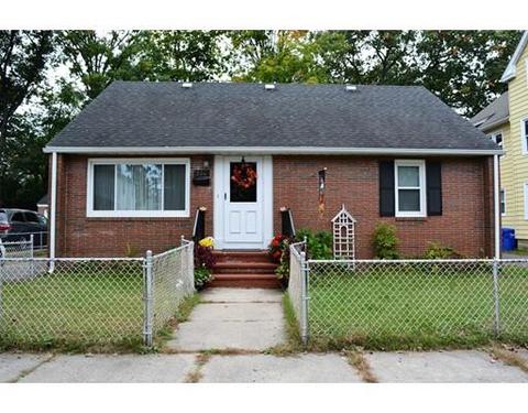 130 Draper St, Springfield, MA 01108 photo 1