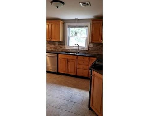75 Fitzgerald Rd, Springfield, MA 01104 photo 5