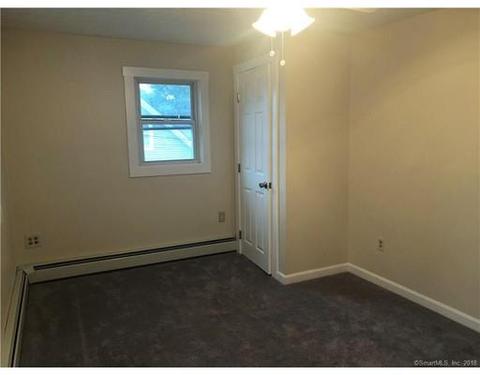 38 Dyer St, Killingly, CT 06239 photo 6