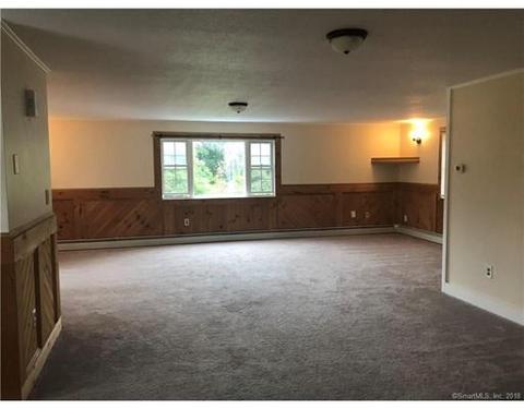 38 Dyer St, Killingly, CT 06239 photo 15