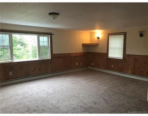 38 Dyer St, Killingly, CT 06239 photo 17