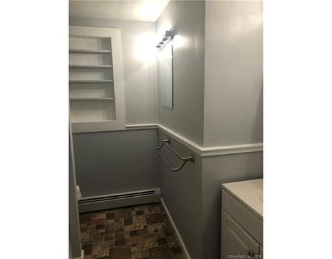 38 Dyer St, Killingly, CT 06239 photo 2