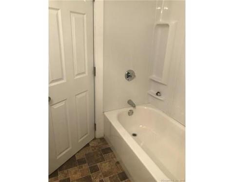 38 Dyer St, Killingly, CT 06239 photo 3