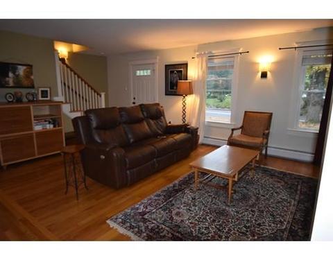 99 Plain St, Easthampton, MA 01027 photo 11