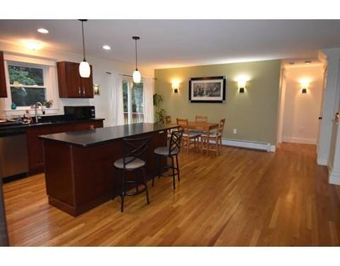 99 Plain St, Easthampton, MA 01027 photo 9