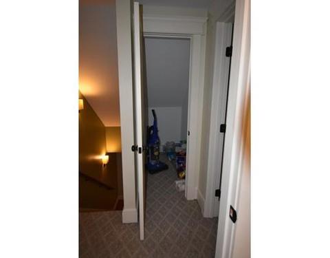 99 Plain St, Easthampton, MA 01027 photo 17