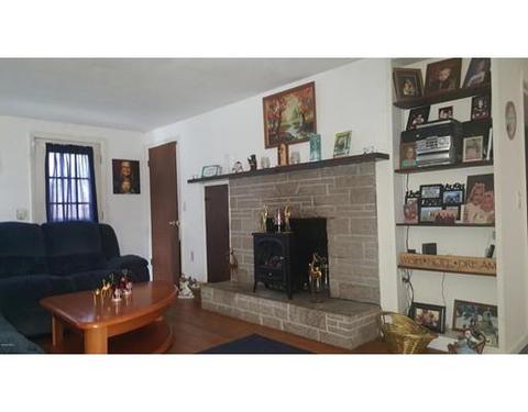 305 Main St, Plainfield, MA 01070 photo 2