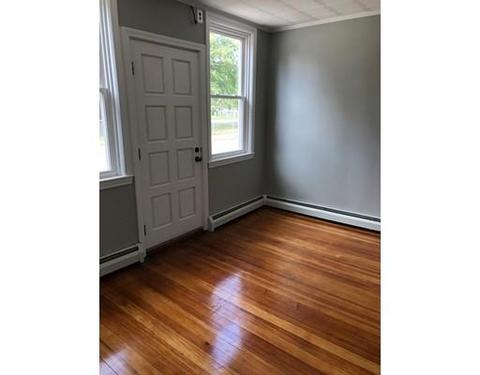 665 Oak Grove Ave, Fall River, MA 02720 photo 4