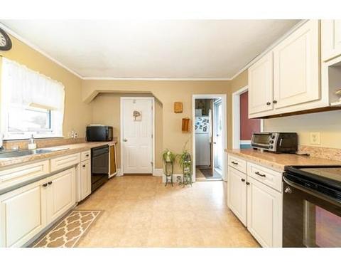41 Westover St, Everett, MA 02149 photo 4