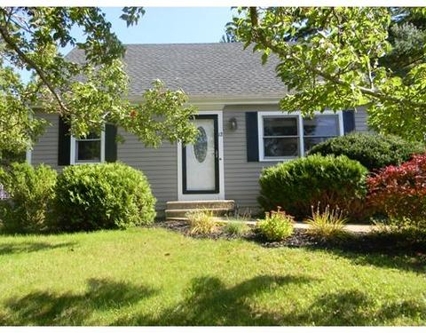12 Douglas Ln, East Wareham, MA 02538 photo 4