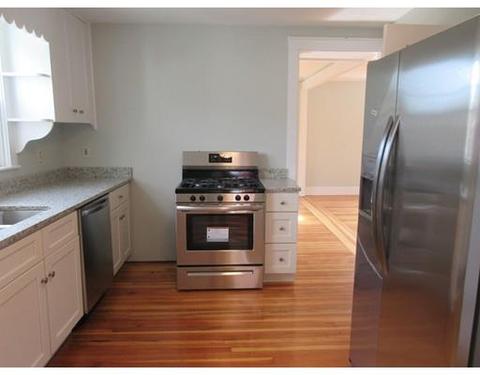 85 Colfax St, Fall River, MA 02720 photo 3