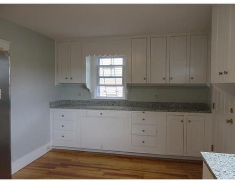 85 Colfax St, Fall River, MA 02720 photo 5