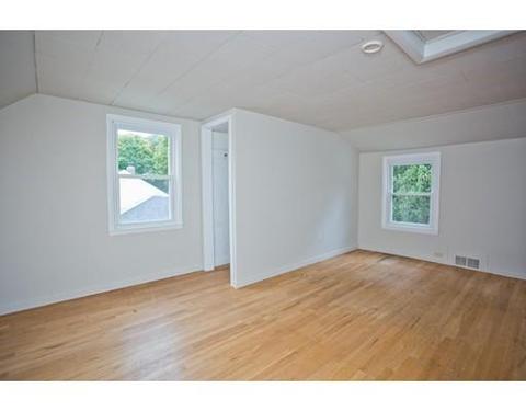 140 Maebeth St, Springfield, MA 01119 photo 16