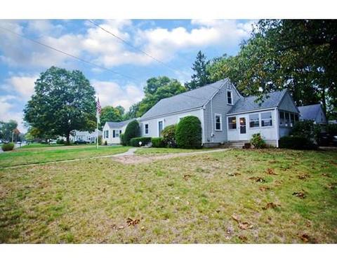 140 Maebeth St, Springfield, MA 01119 photo 2
