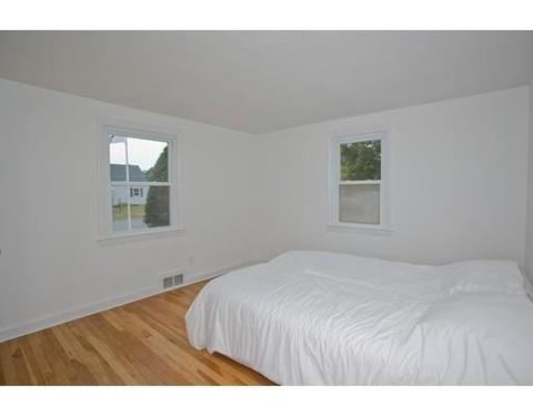 140 Maebeth St, Springfield, MA 01119 photo 13