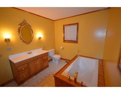 49 Linden St, Fall River, MA 02720 photo 6
