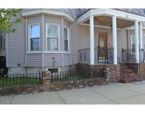 49 Linden St, Fall River, MA 02720 photo 2