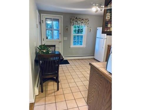32 Marsh Ave, Worcester, MA 01605 photo 3
