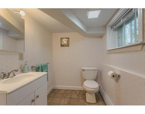 25 Cape Cod Ave, Reading, MA 01867 photo 17