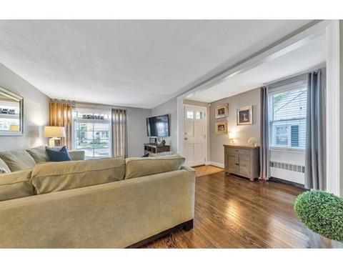 54 Grandview St, Springfield, MA 01118 photo 16