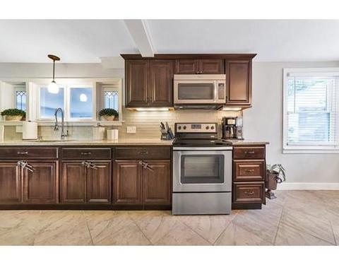 54 Grandview St, Springfield, MA 01118 photo 10