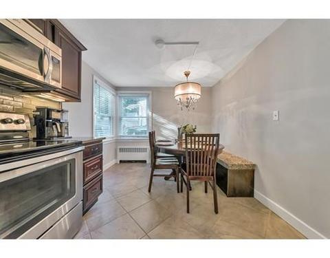 54 Grandview St, Springfield, MA 01118 photo 13