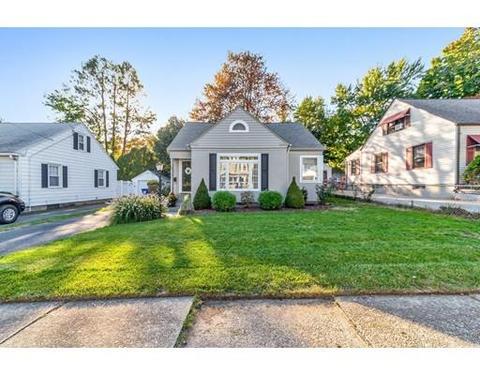 54 Grandview St, Springfield, MA 01118 photo 2