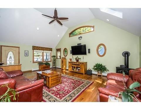 62 Glenmere Cir, Reading, MA 01867 photo 5