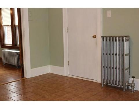 73 Decatur St, Springfield, MA 01151 photo 9