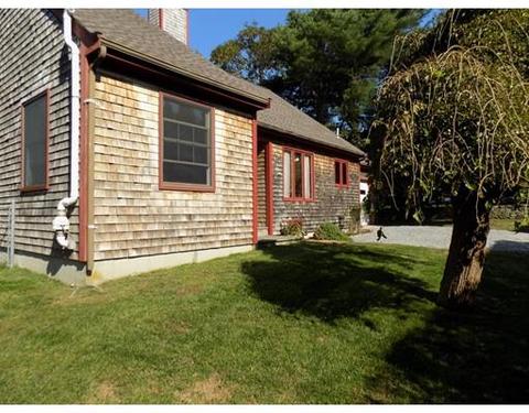 1250 E Main Rd, Middletown, RI 02842 photo 2