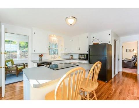 13 Zenith Dr, Worcester, MA 01602 photo 4