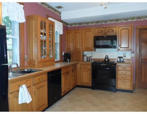6 Maple Ave, Fairhaven, MA 02719 photo 5
