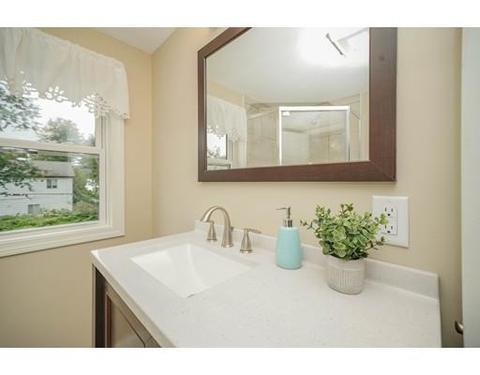 61 Chilson St, Springfield, MA 01118 photo 19