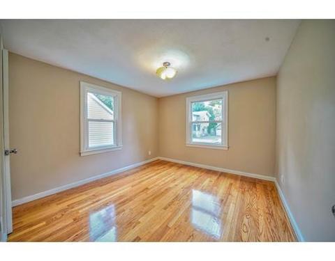 61 Chilson St, Springfield, MA 01118 photo 15