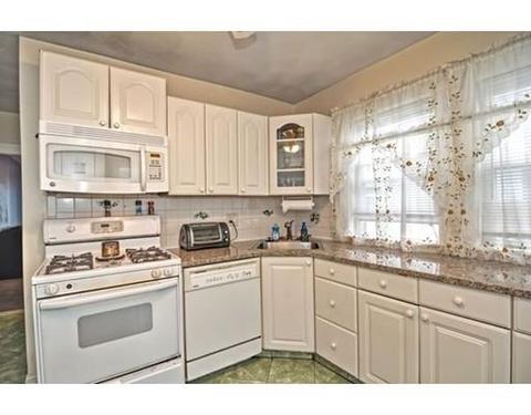 8 Francis St, Everett, MA 02149 photo 2