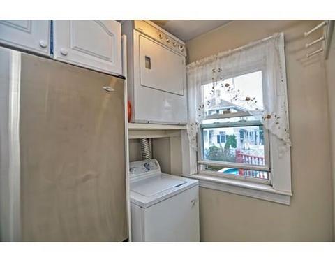 8 Francis St, Everett, MA 02149 photo 4