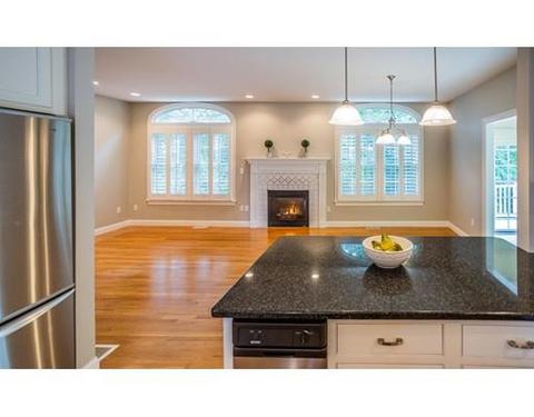 49 Cayuga Ave, Mashpee, MA 02649 photo 4
