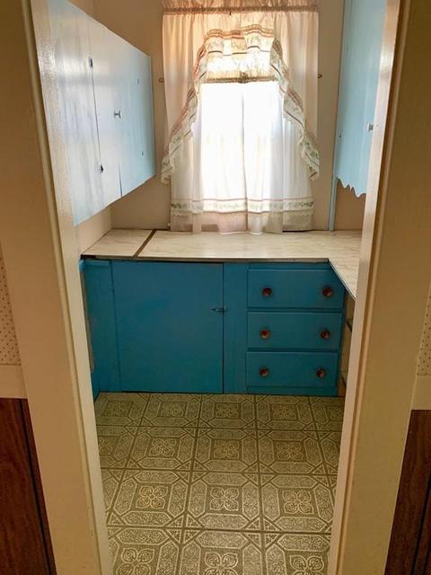 40 Athol St, Springfield, MA 01107 photo 9