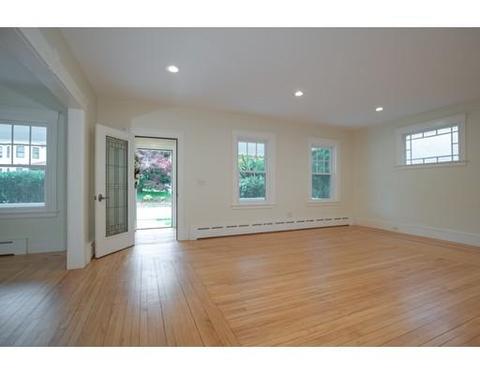 28 Beeching St, Worcester, MA 01602 photo 7
