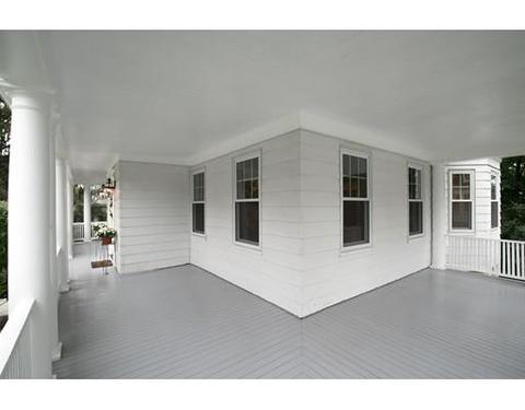 28 Beeching St, Worcester, MA 01602 photo 2