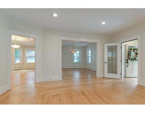 28 Beeching St, Worcester, MA 01602 photo 9