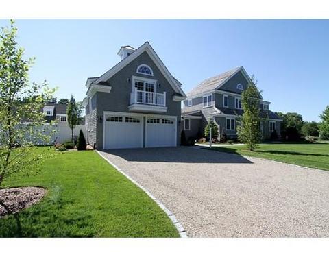 21 Flat Pond Cir, Mashpee, MA 02649 photo 4