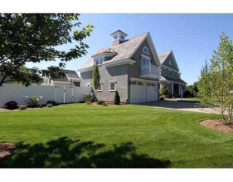 21 Flat Pond Cir, Mashpee, MA 02649 photo 5