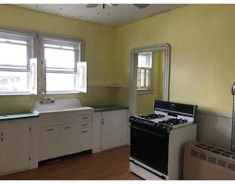 82 Shawmut St, Fall River, MA 02720 photo 10