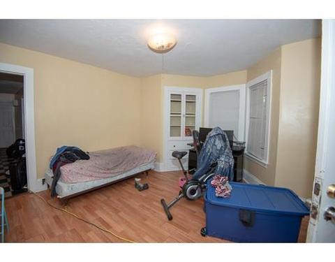 14 Suffield St, Worcester, MA 01610 photo 8