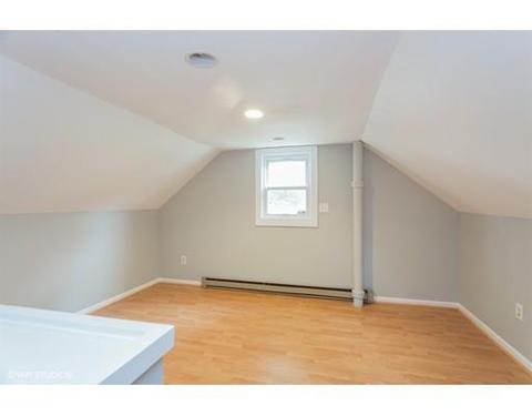 32 Mccarthy Ave, Chicopee, MA 01020 photo 11