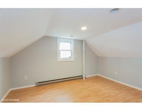 32 Mccarthy Ave, Chicopee, MA 01020 photo 12