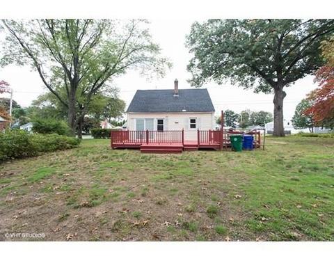 32 Mccarthy Ave, Chicopee, MA 01020 photo 3