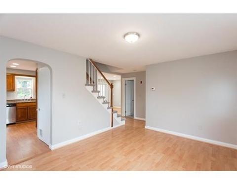 32 Mccarthy Ave, Chicopee, MA 01020 photo 5