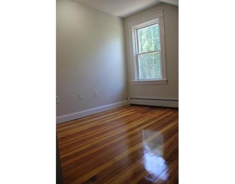69 E Mountain St, Worcester, MA 01606 photo 17